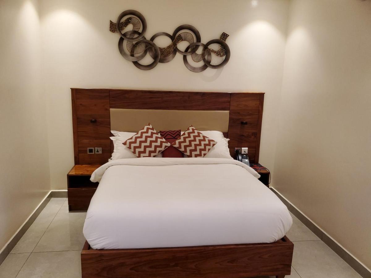Millennium Terrace Hotel Kampala Eksteriør bilde