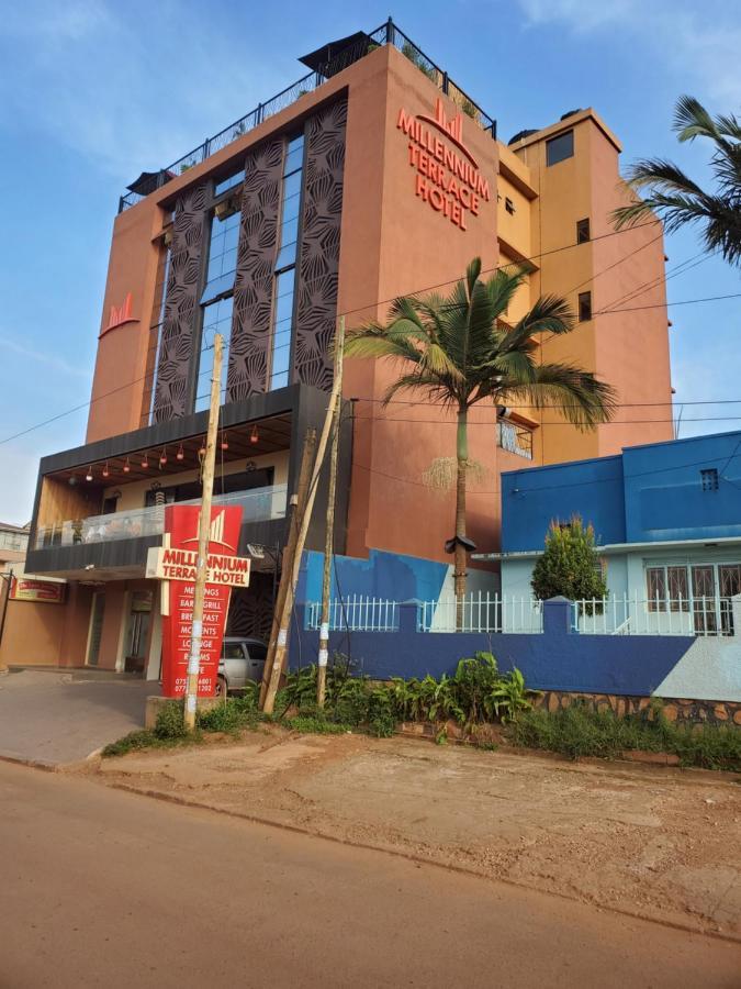 Millennium Terrace Hotel Kampala Eksteriør bilde