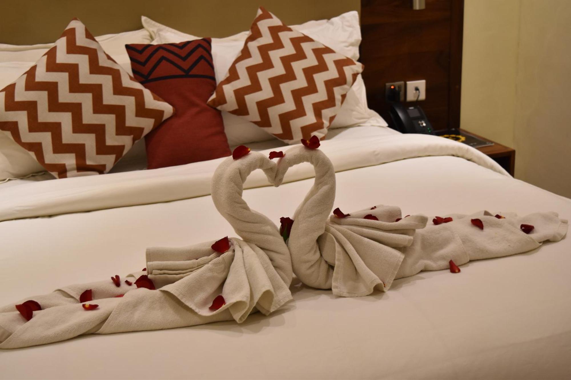 Millennium Terrace Hotel Kampala Eksteriør bilde