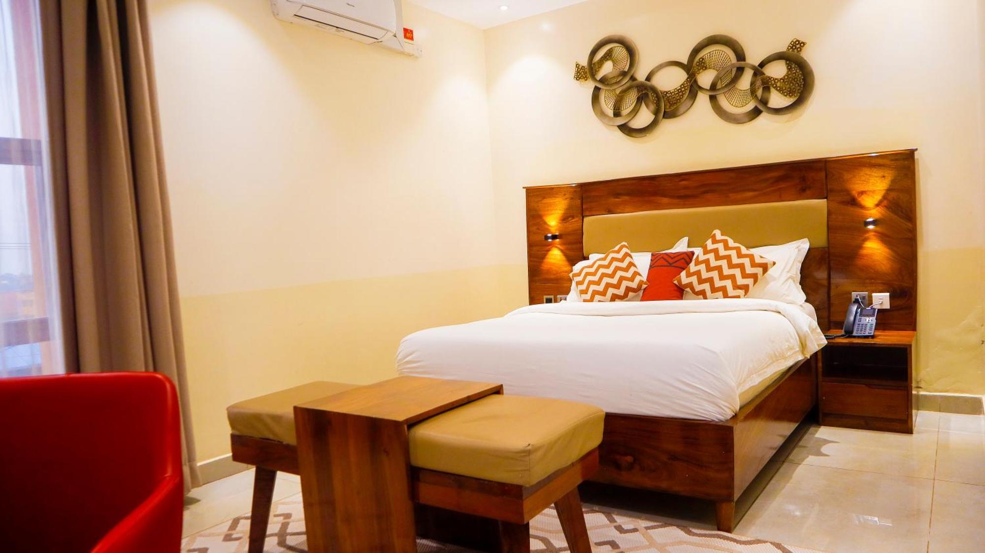 Millennium Terrace Hotel Kampala Eksteriør bilde